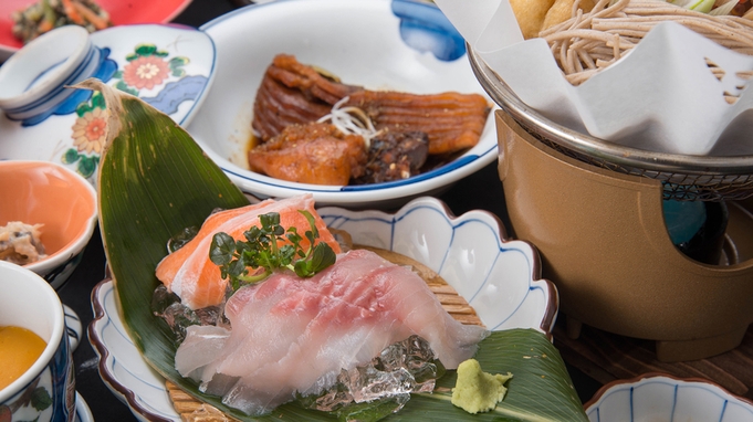【メインは鯉料理】日本酒や赤ワインとマッチ！-鯉のお刺身や旨煮をご用意します-【温泉】